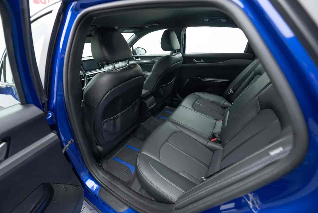 KIA K5 - 8
