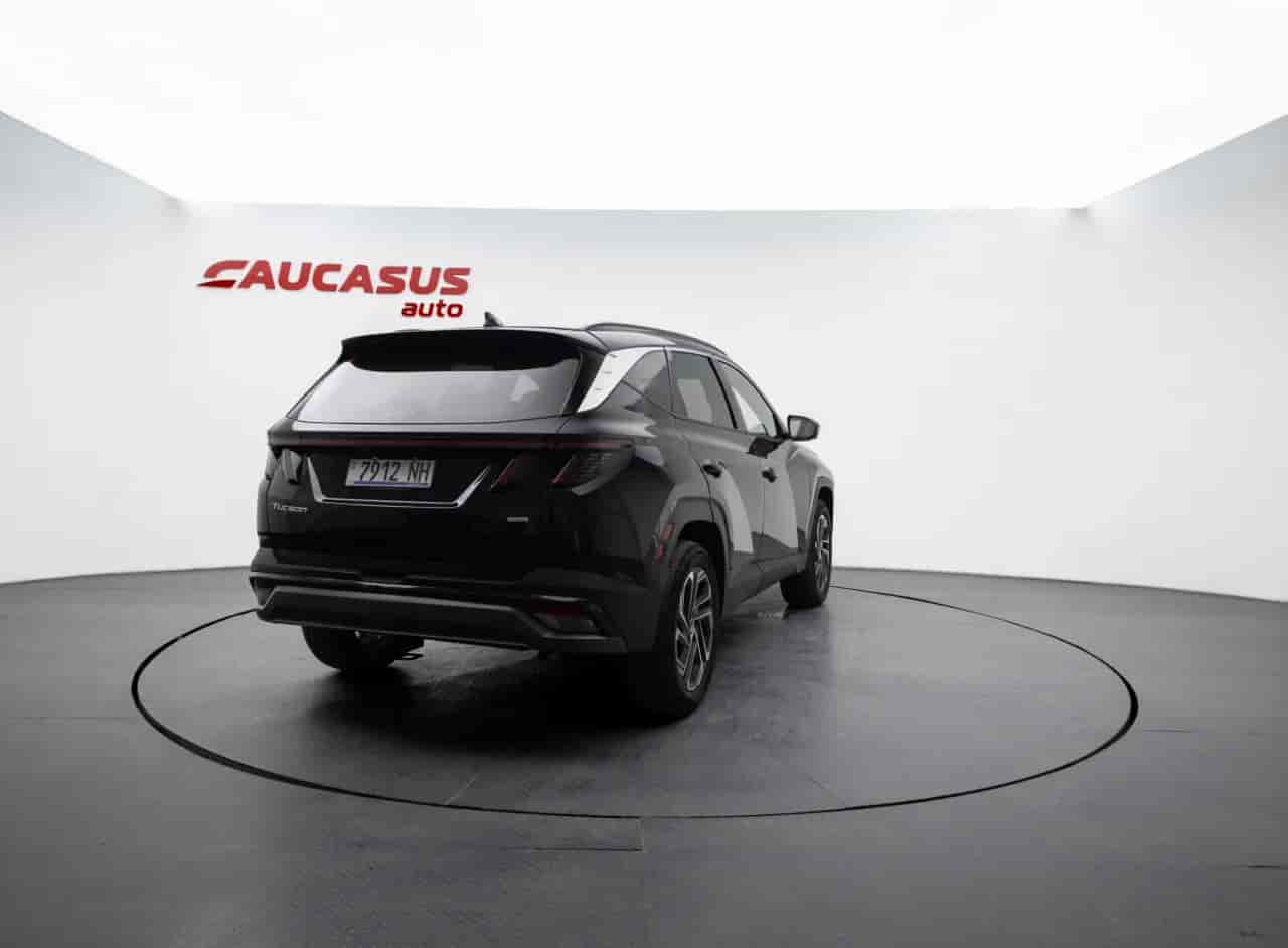 HYUNDAI Tucson - 4