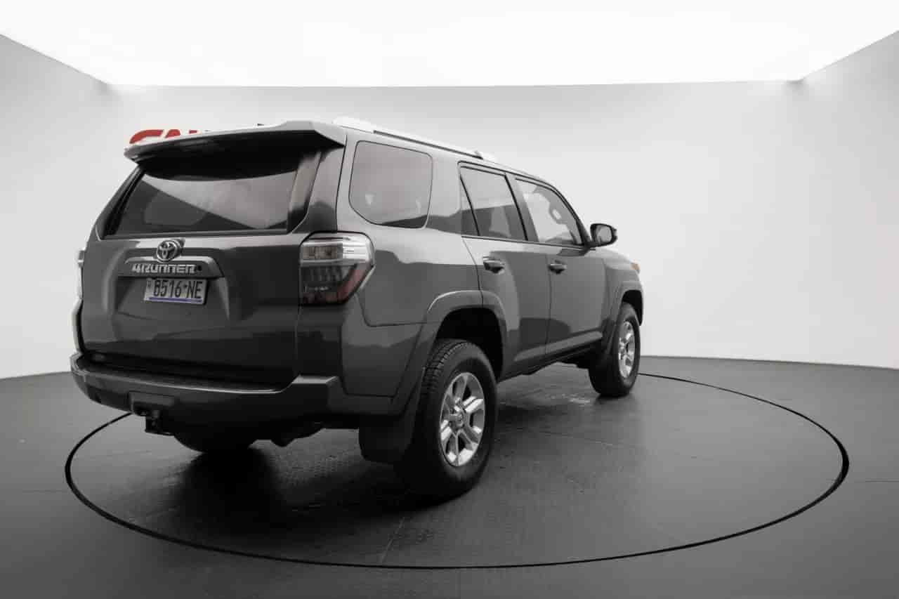 TOYOTA 4-Runner - 4