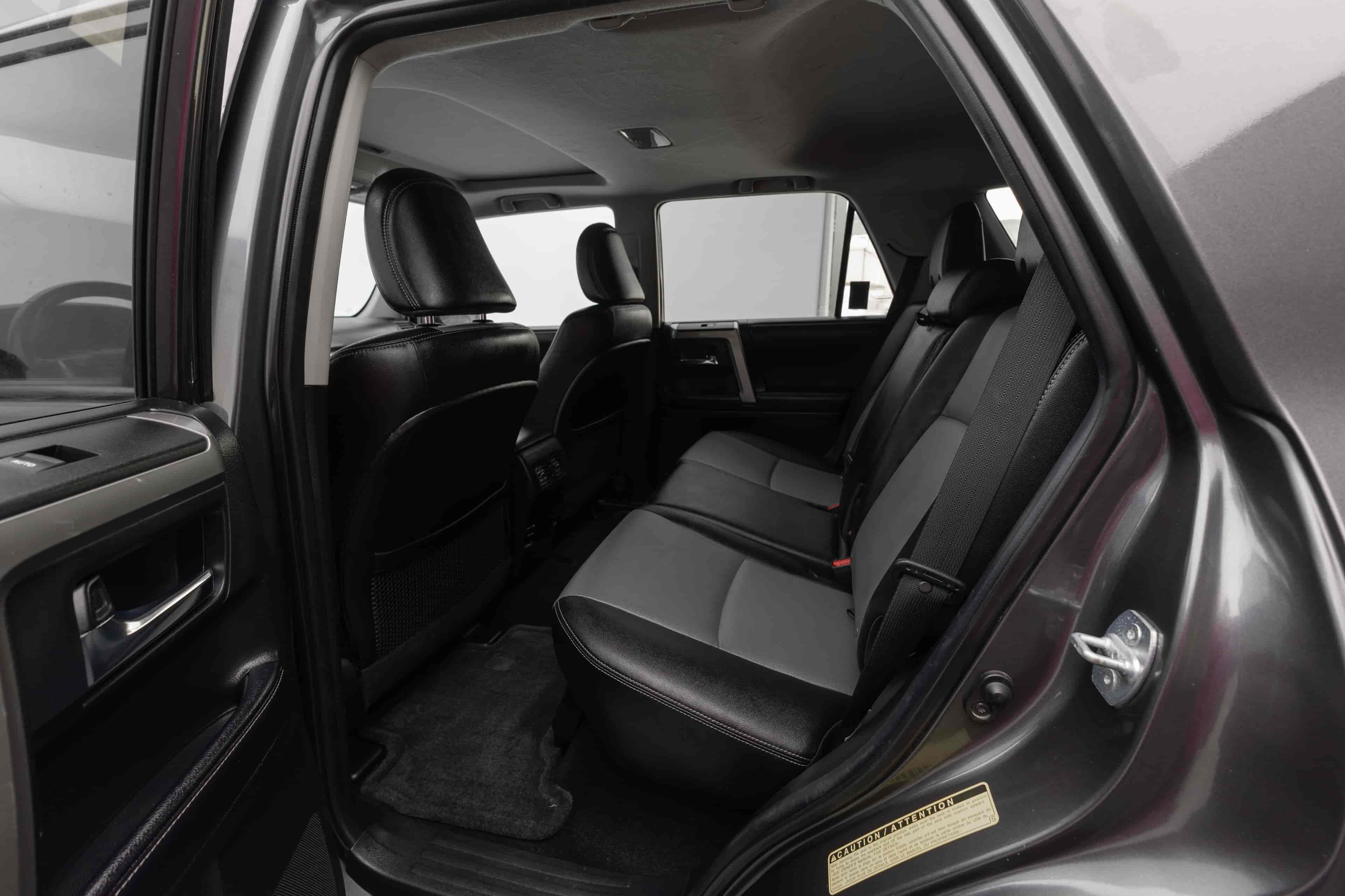 TOYOTA 4Runner - 8