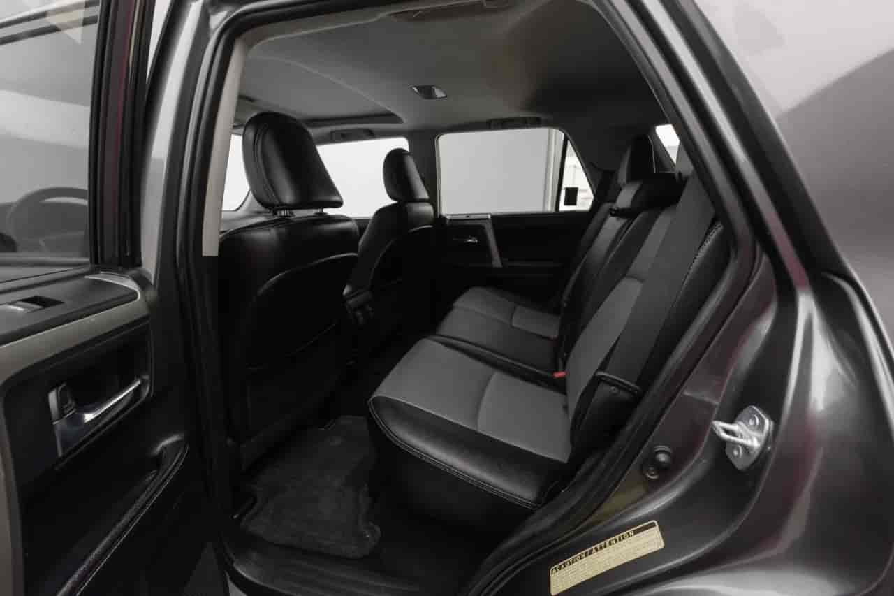 TOYOTA 4-Runner - 8
