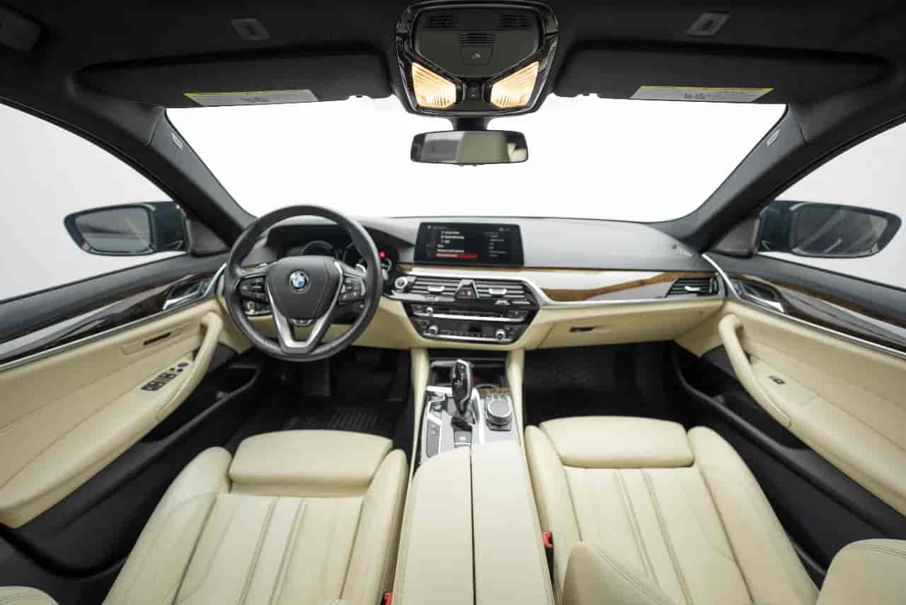 BMW 530i - 9