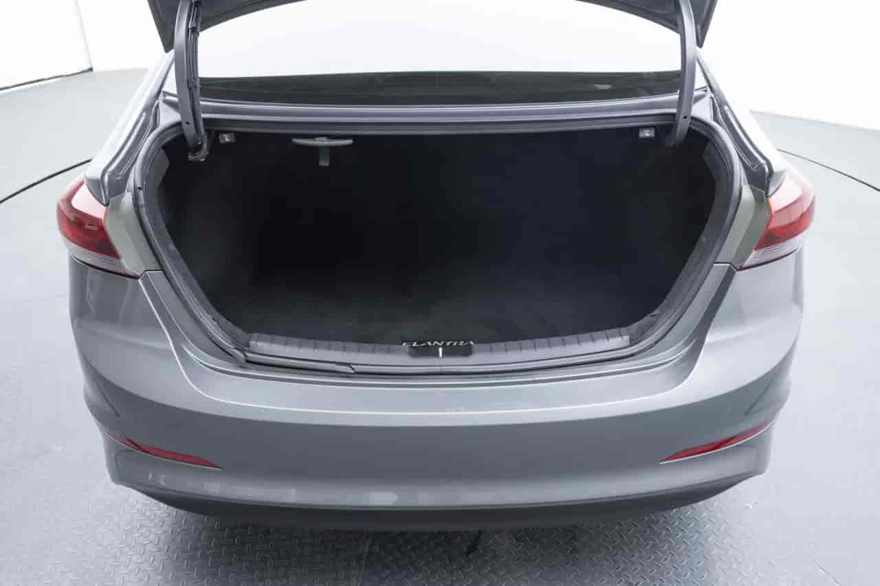 HYUNDAI Elantra - 7