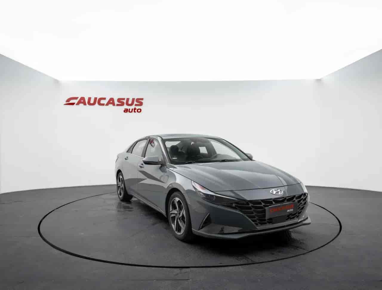 HYUNDAI Elantra - 3