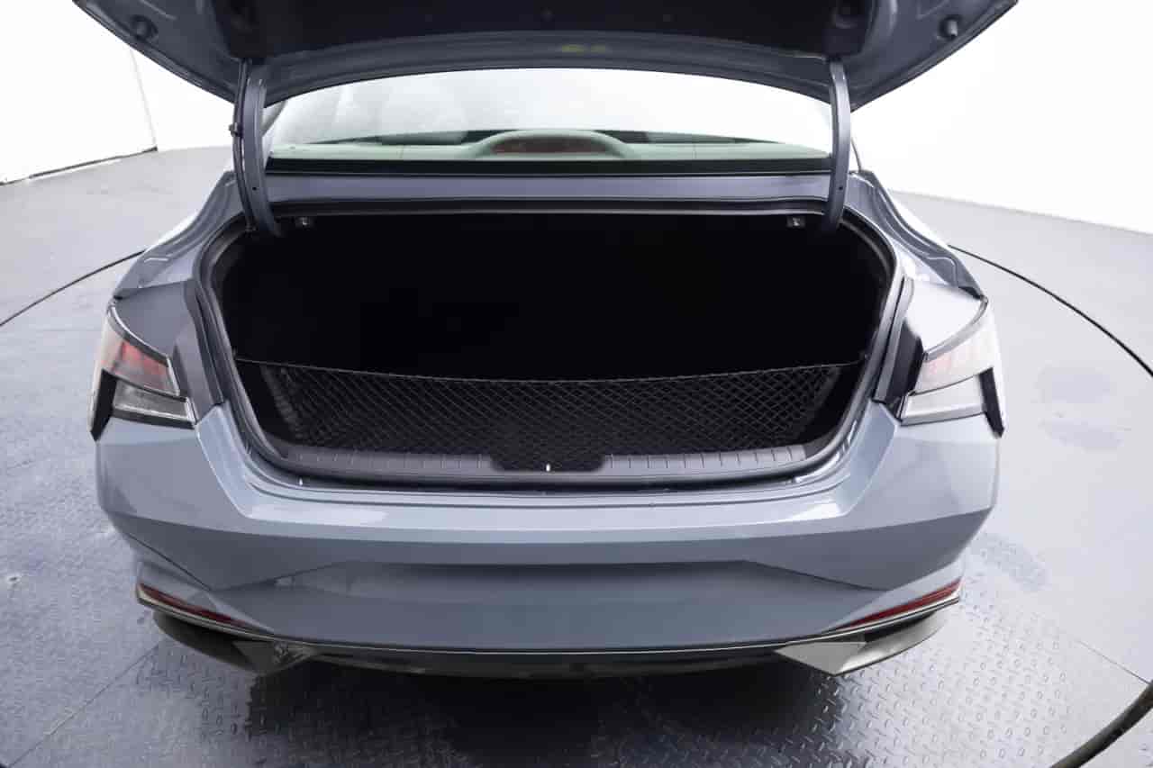HYUNDAI Elantra - 7