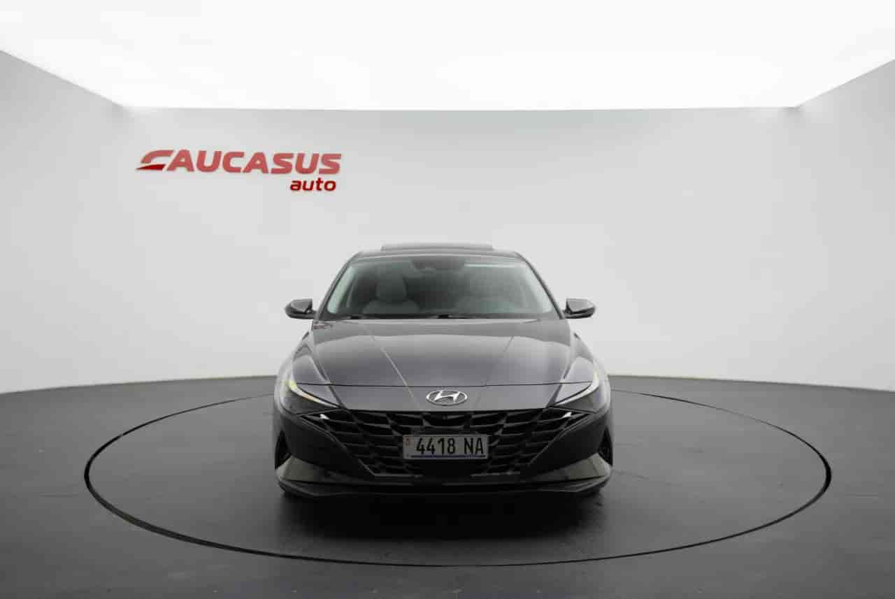 HYUNDAI Elantra - 2