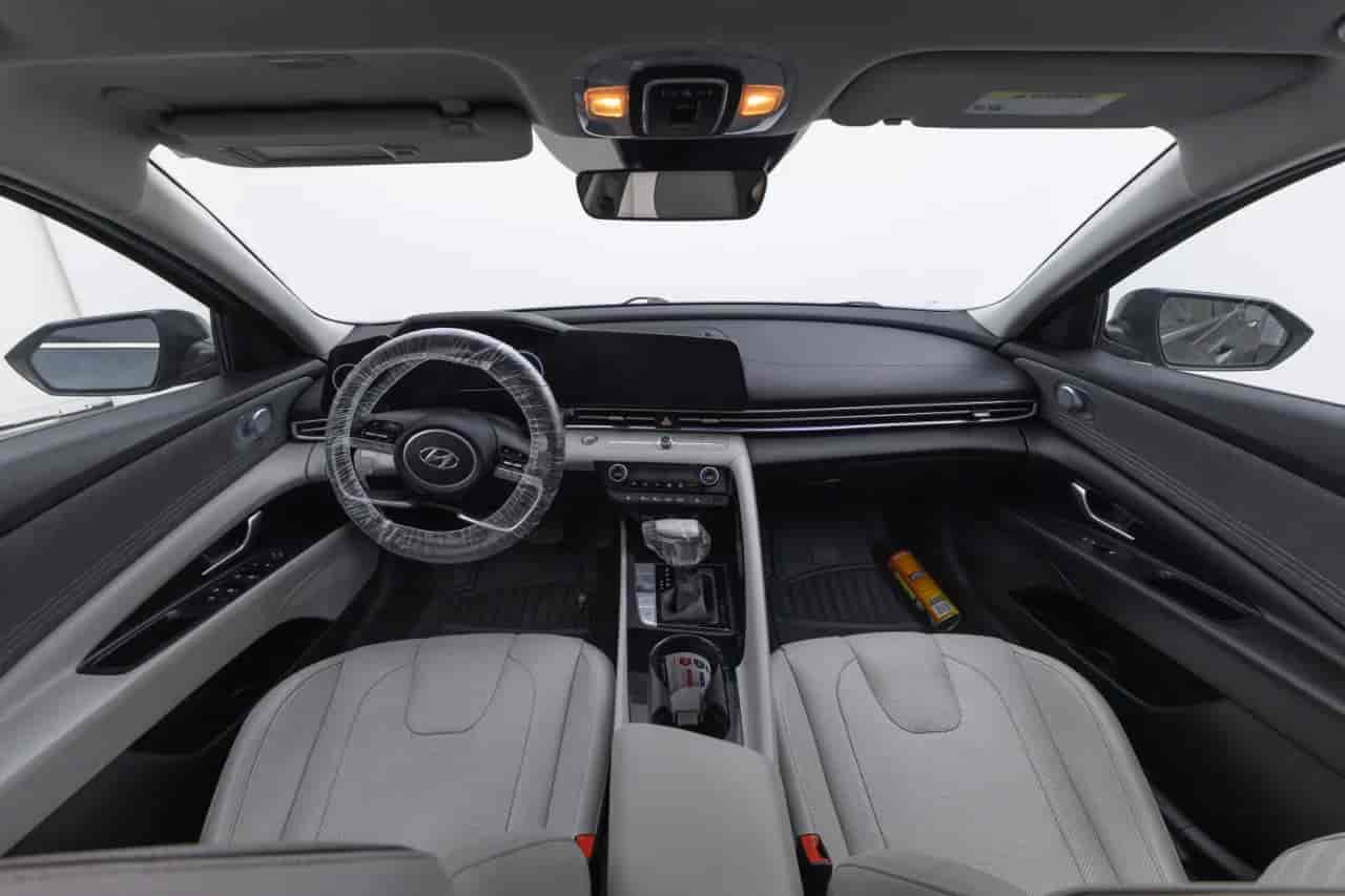 HYUNDAI Elantra - 10