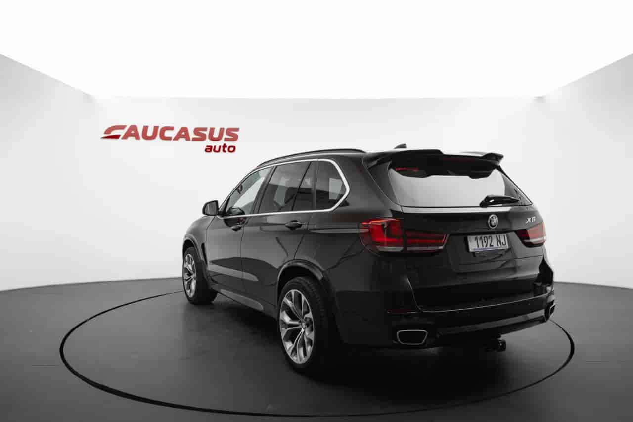 BMW X5 - 6
