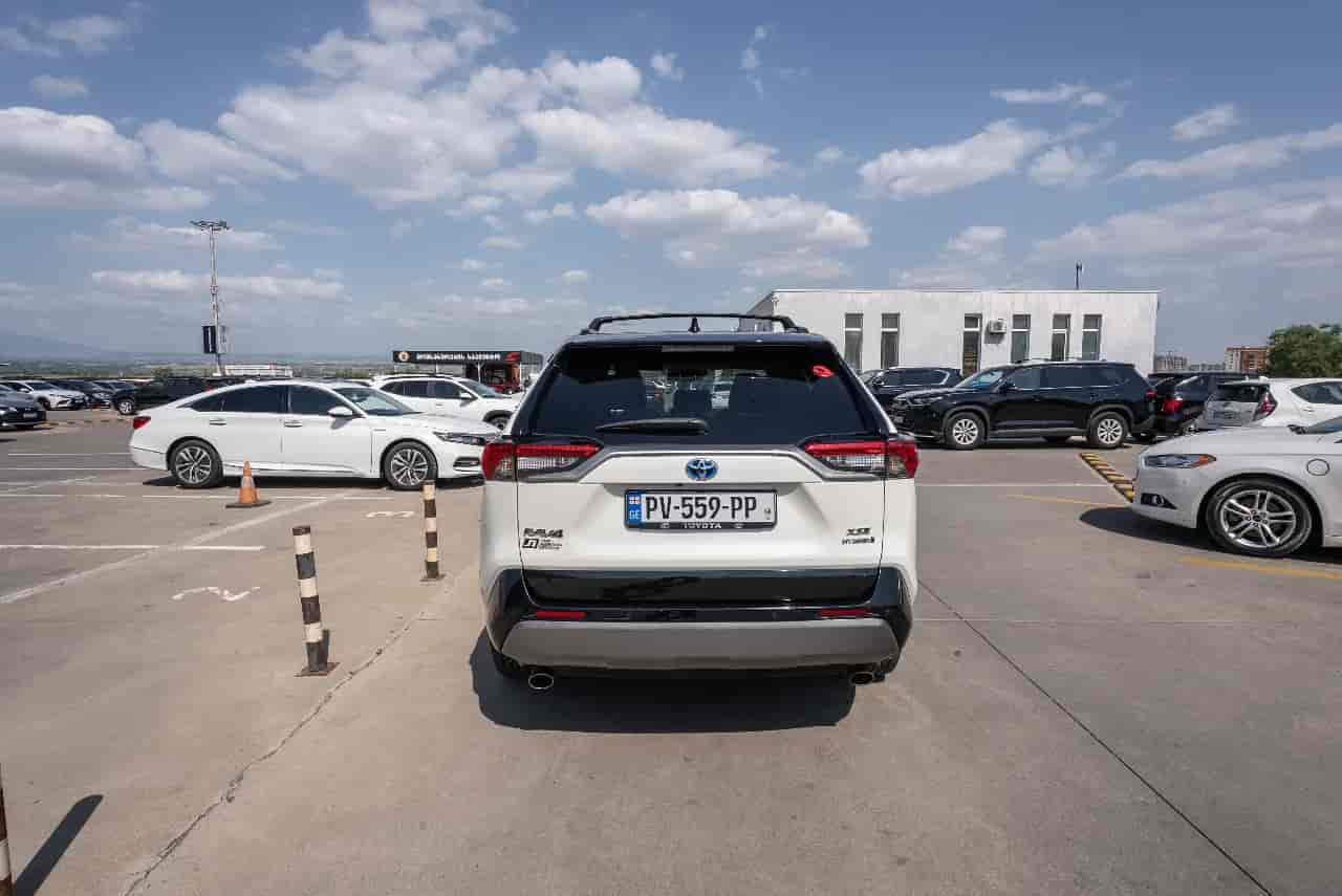 TOYOTA RAV4 - 5