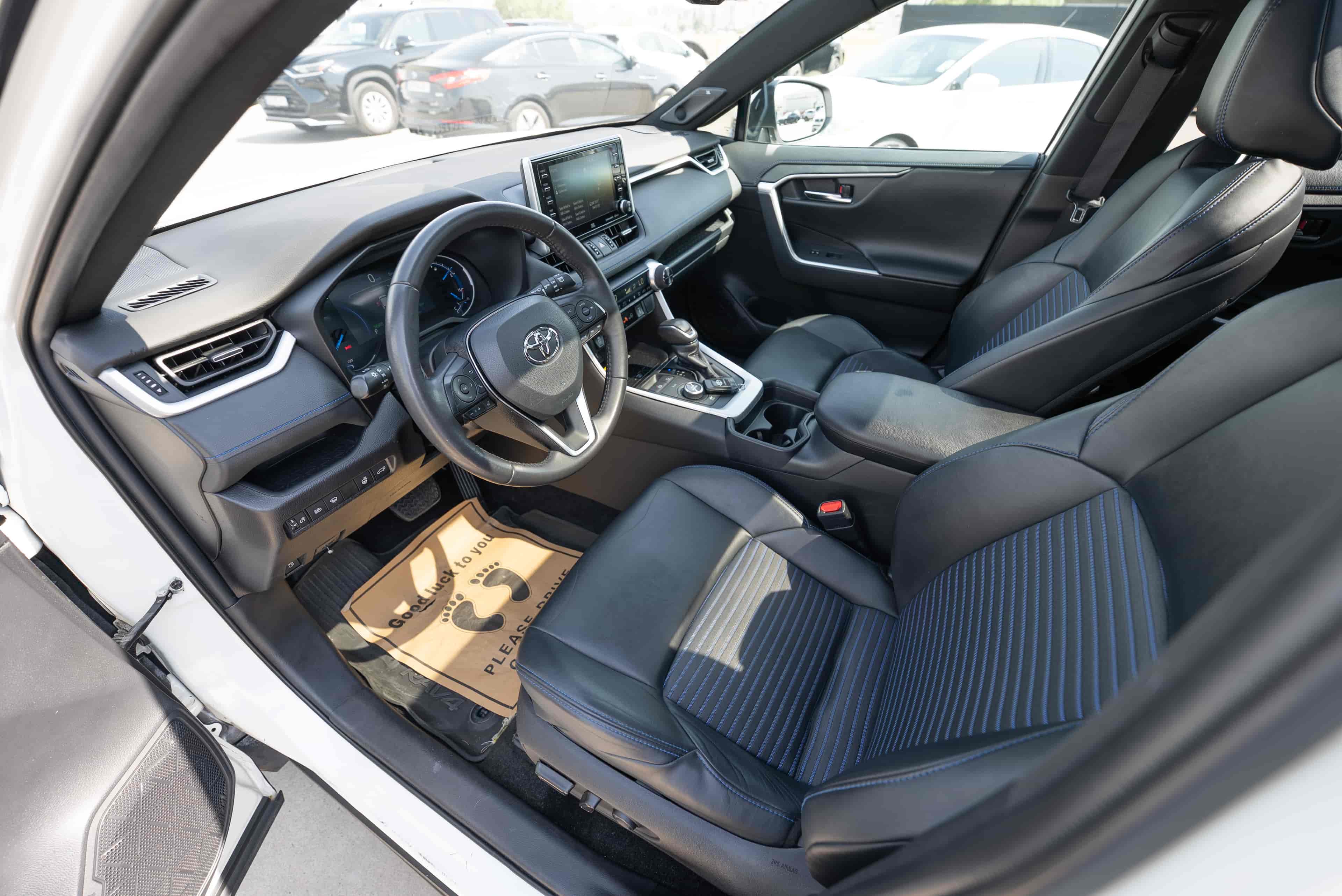 TOYOTA RAV4 - 10