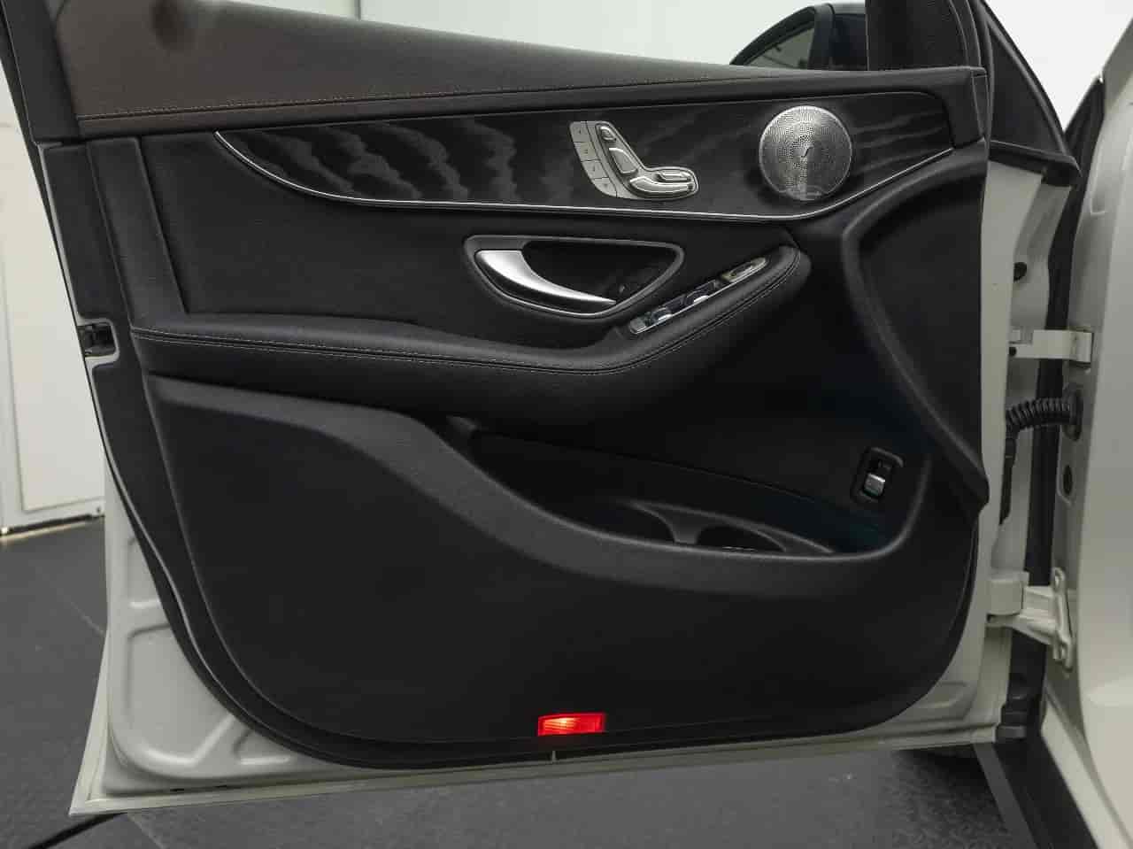 MERCEDES-BENZ GLC-Class - 10