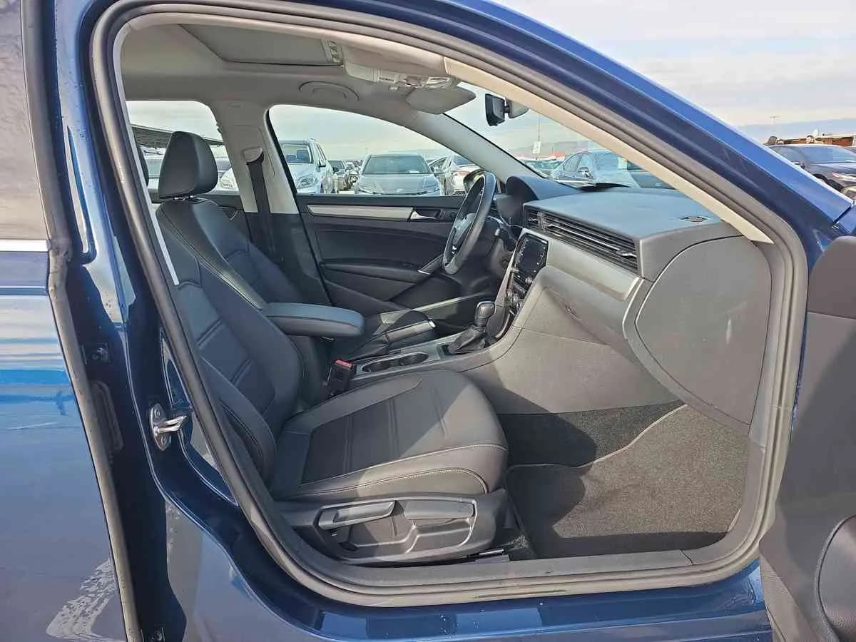 VOLKSWAGEN Passat - 9