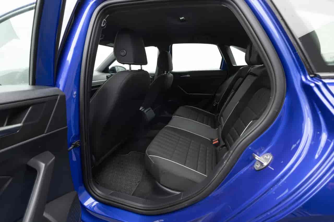 VOLKSWAGEN Jetta - 8