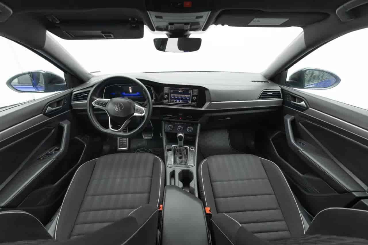 VOLKSWAGEN Jetta - 9