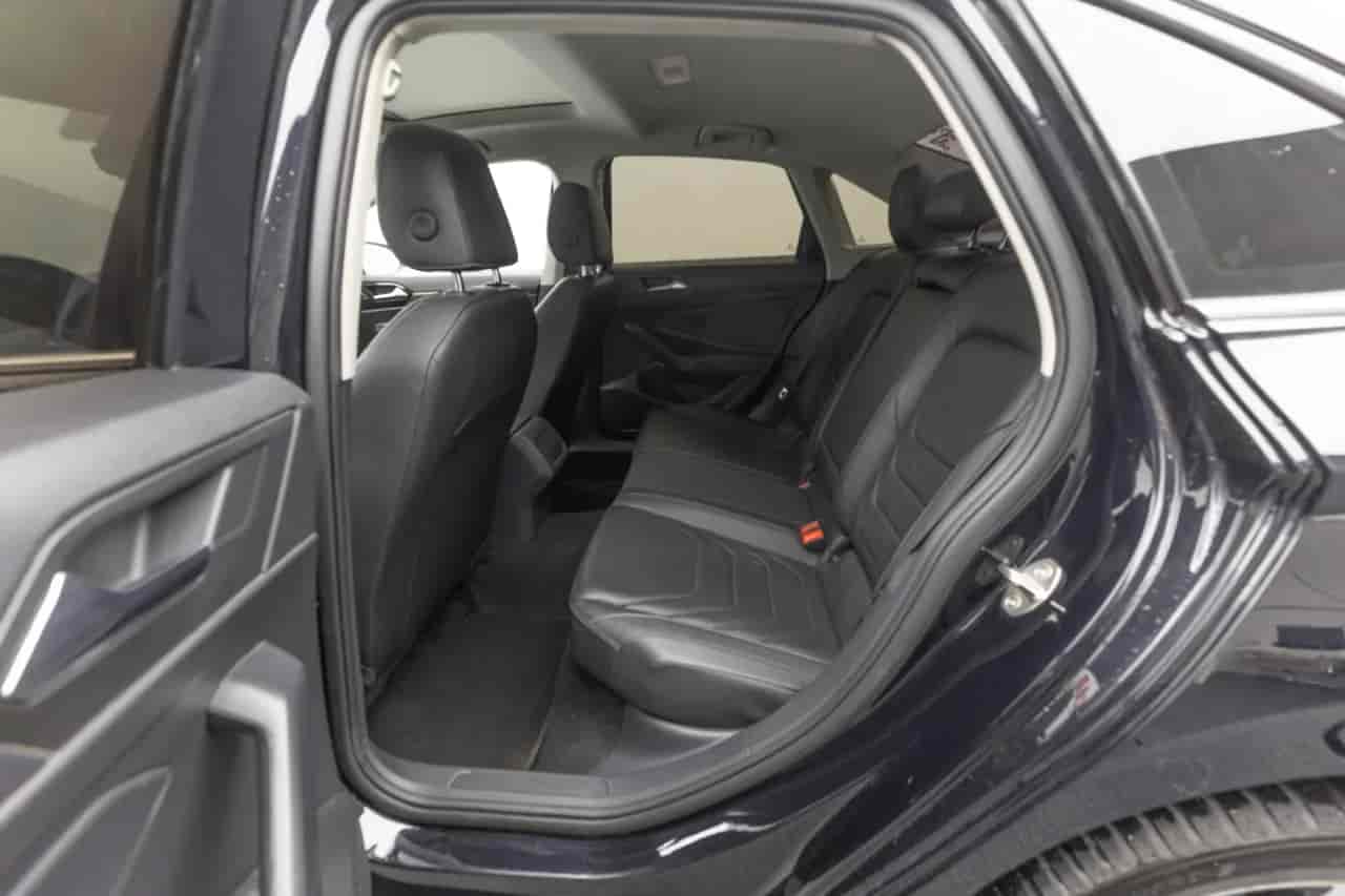 VOLKSWAGEN Jetta - 8