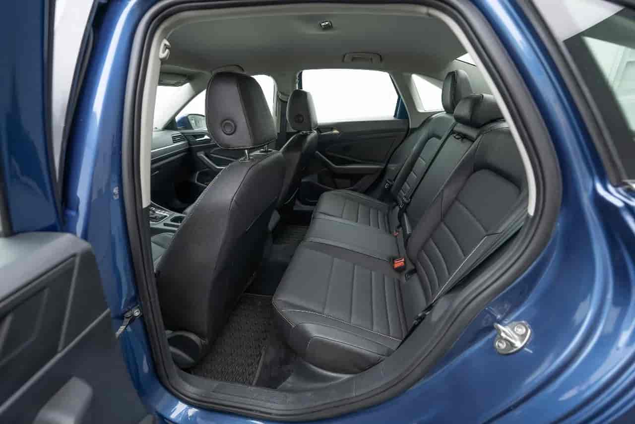 VOLKSWAGEN Jetta - 8