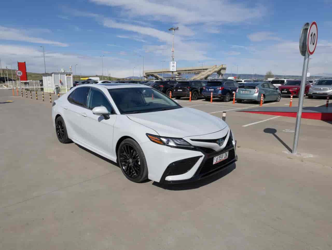 TOYOTA Camry - 3