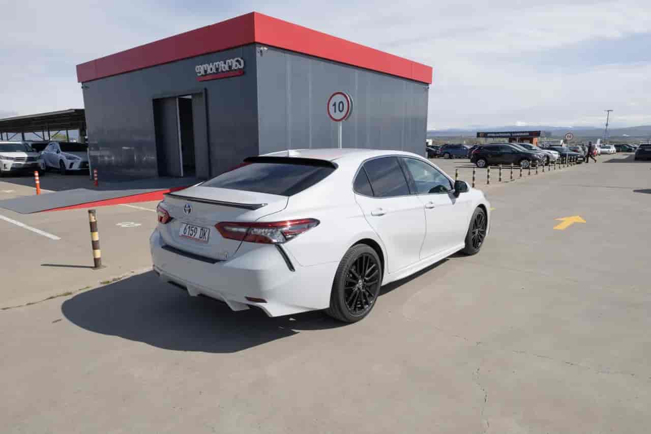 TOYOTA Camry - 4