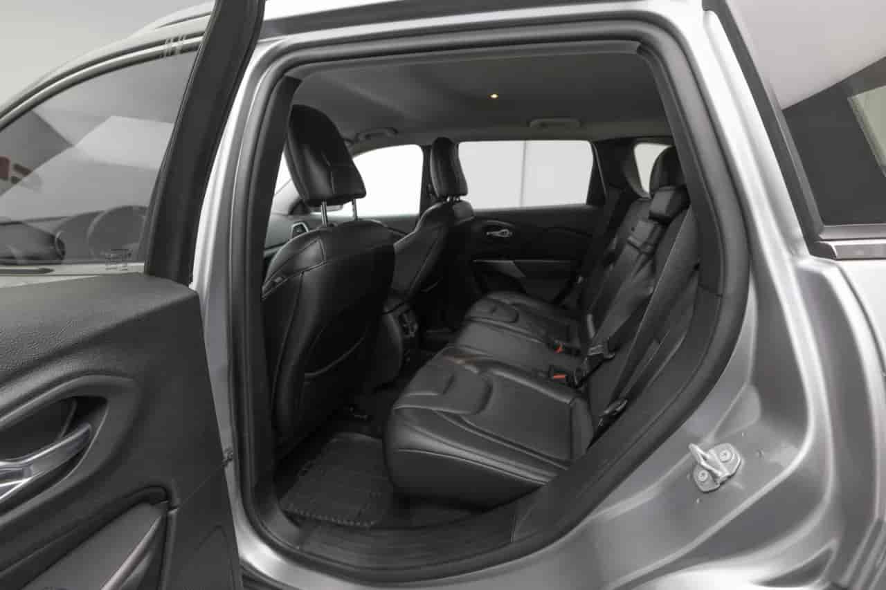 JEEP Cherokee - 8