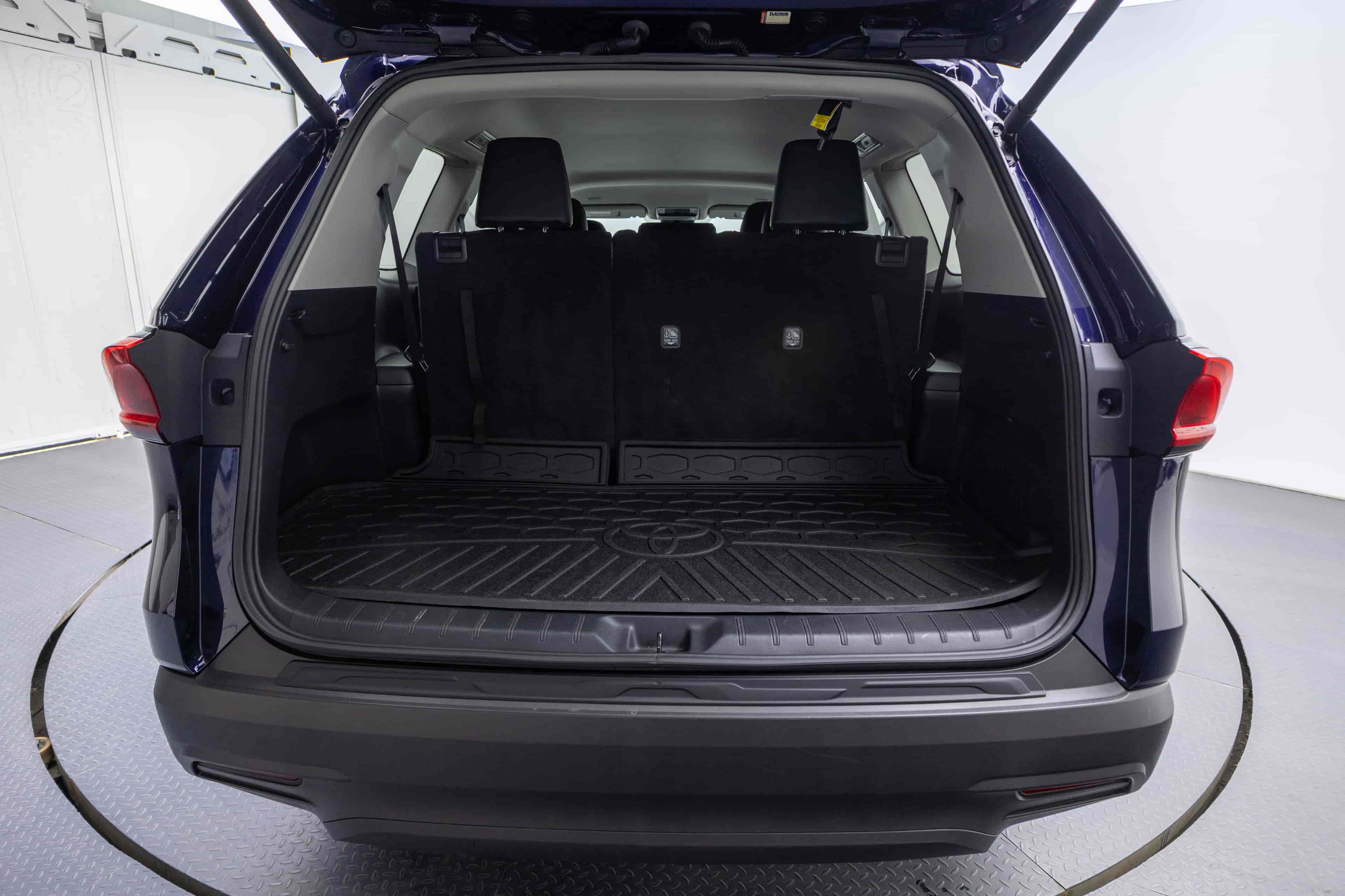 TOYOTA Grand Highlander - 7