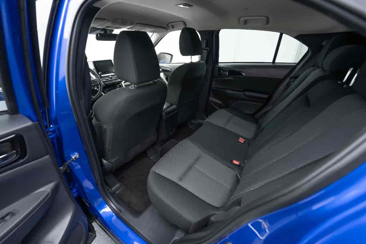 MITSUBISHI Eclipse - 9