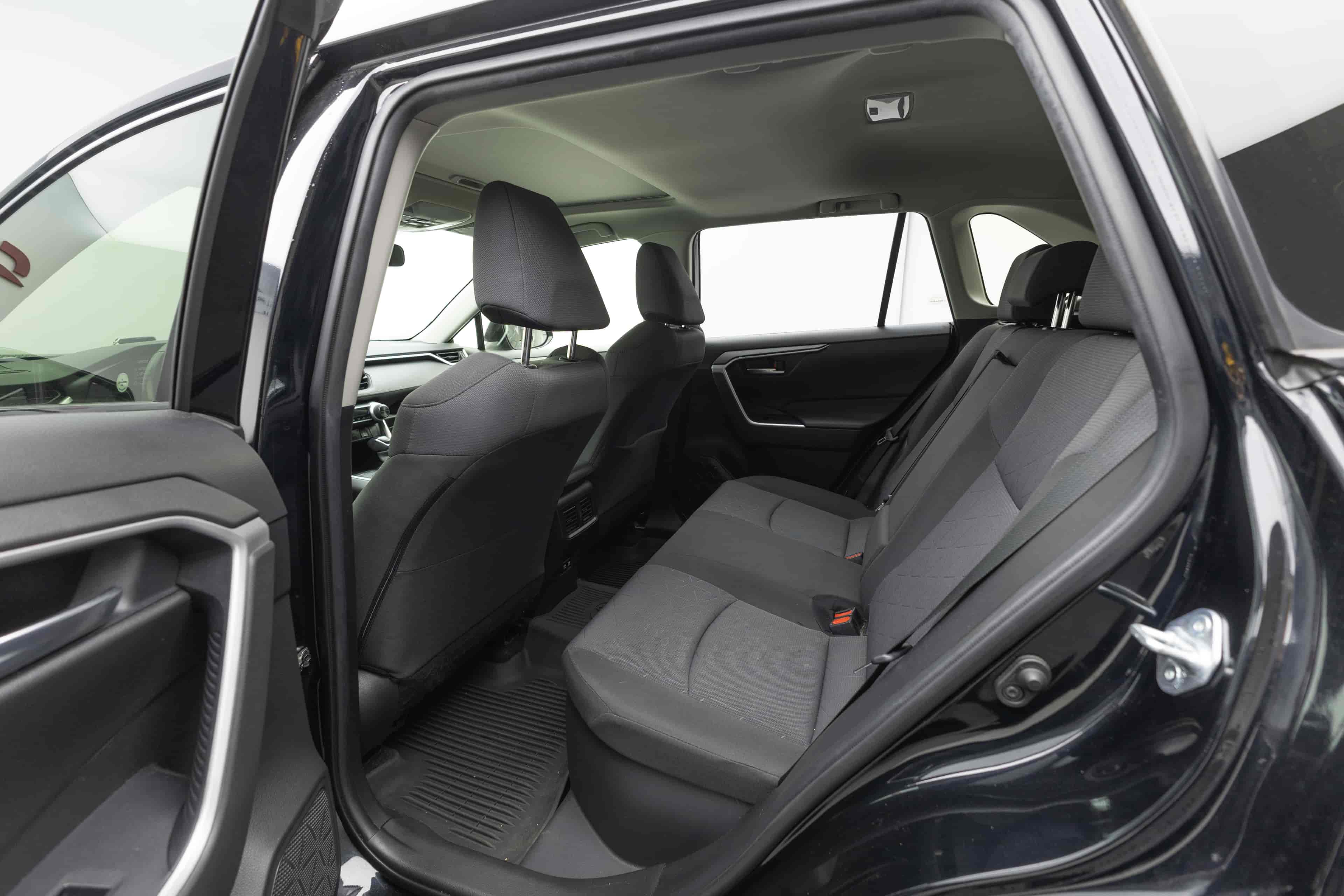 TOYOTA RAV4 - 8