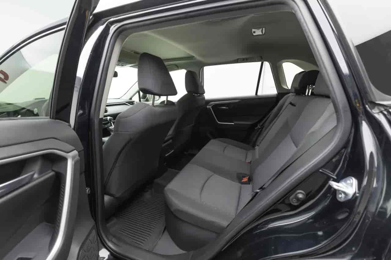 TOYOTA RAV4 - 8