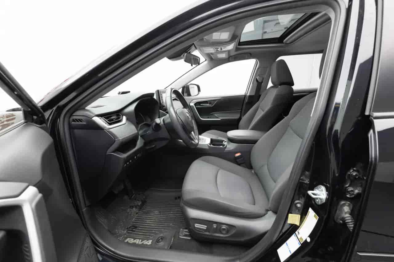 TOYOTA RAV4 - 10