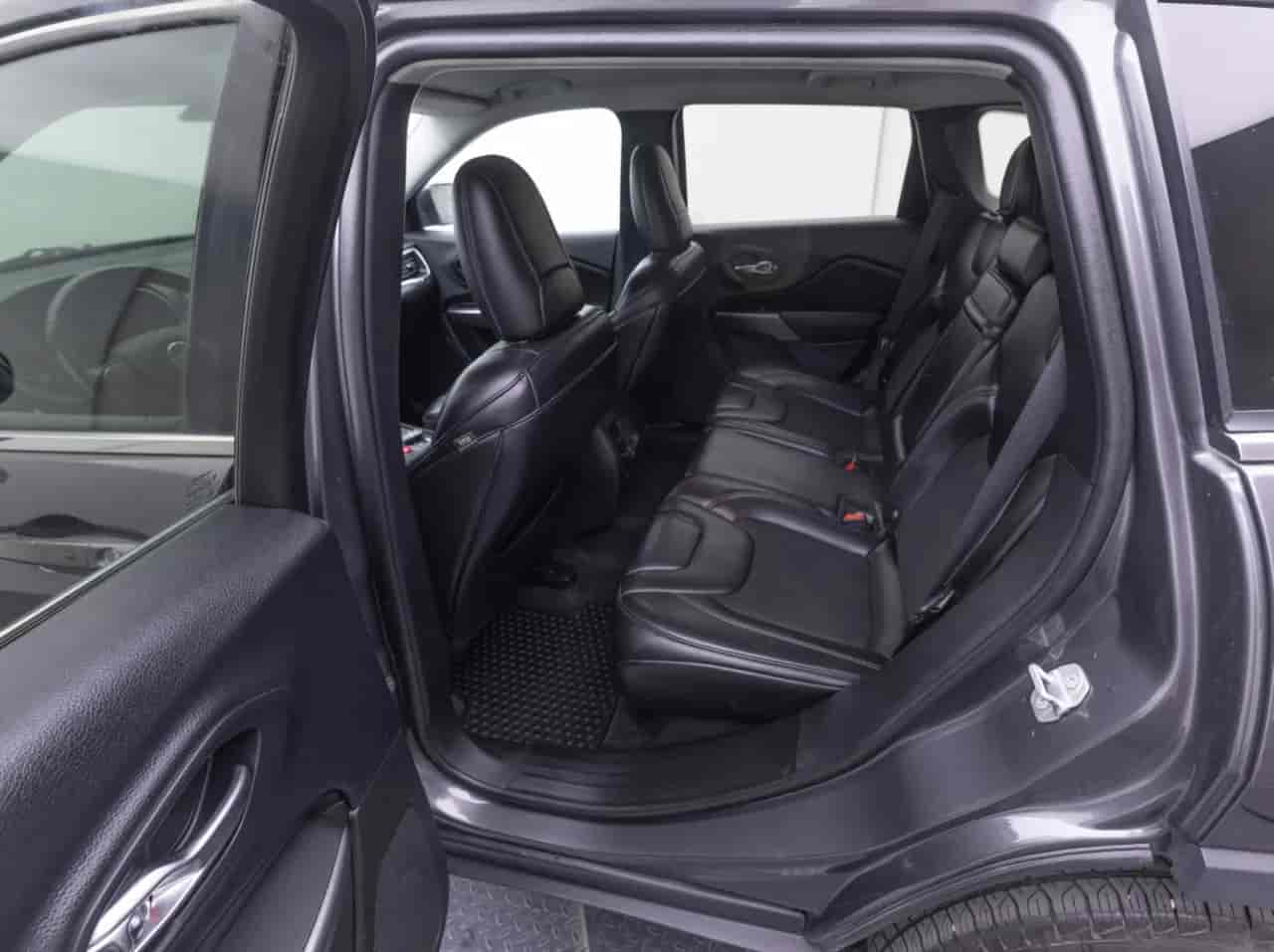JEEP Cherokee - 8