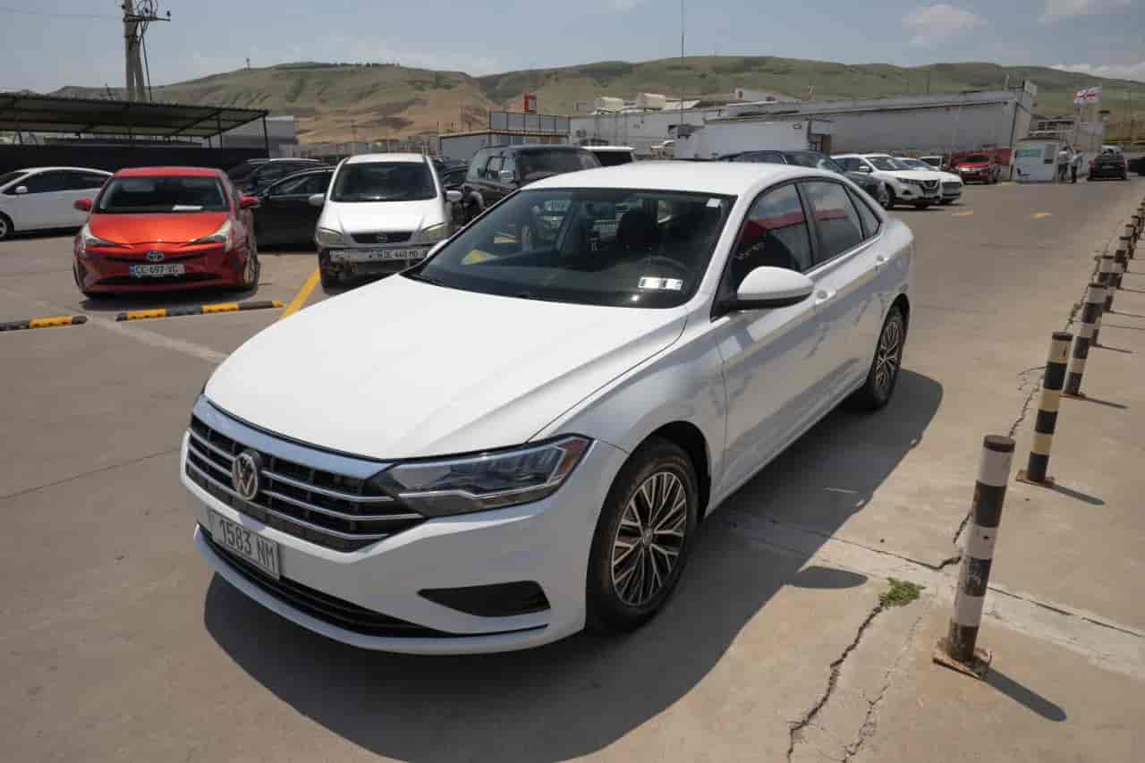 VOLKSWAGEN Jetta - 1