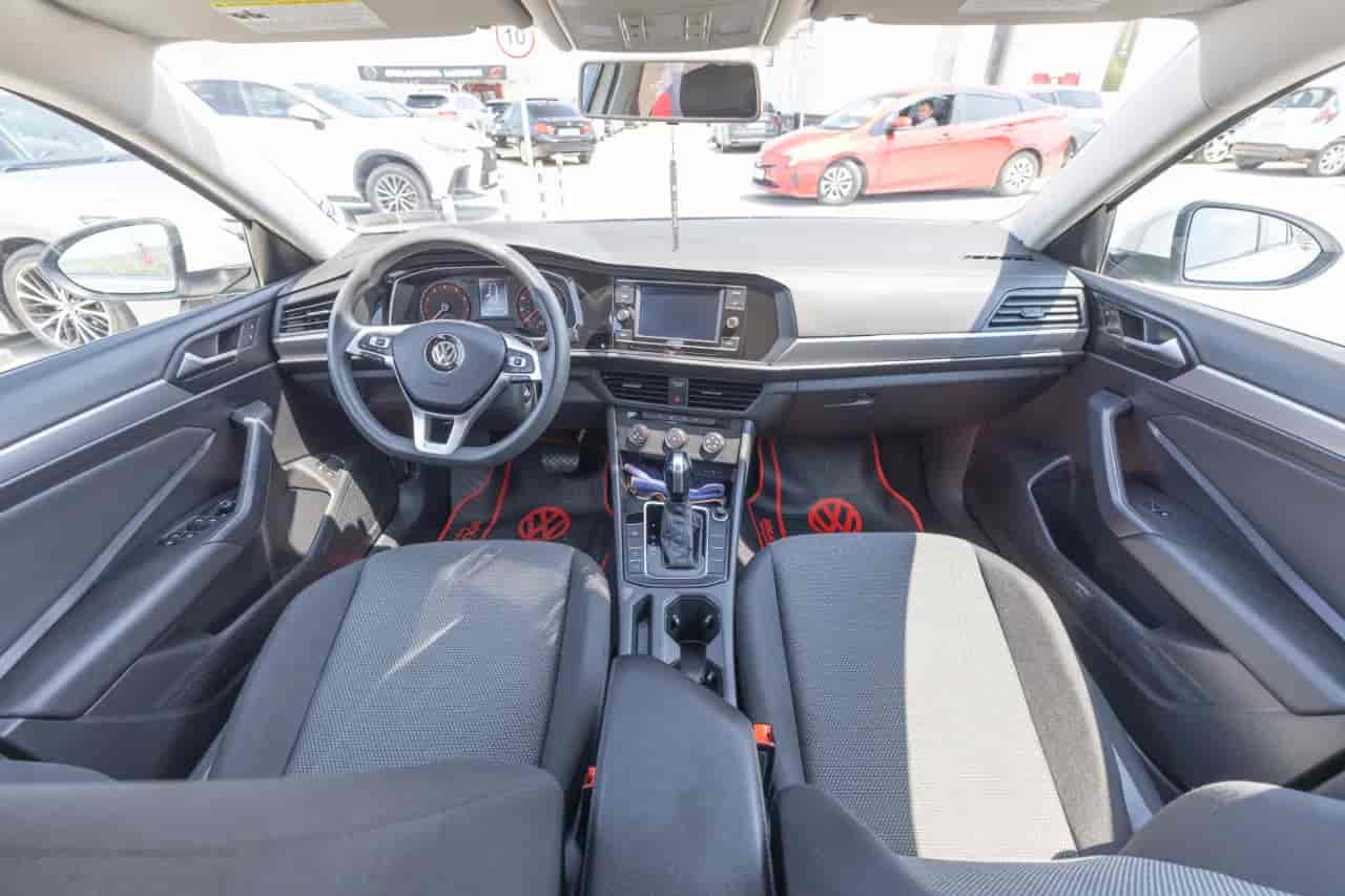 VOLKSWAGEN Jetta - 9