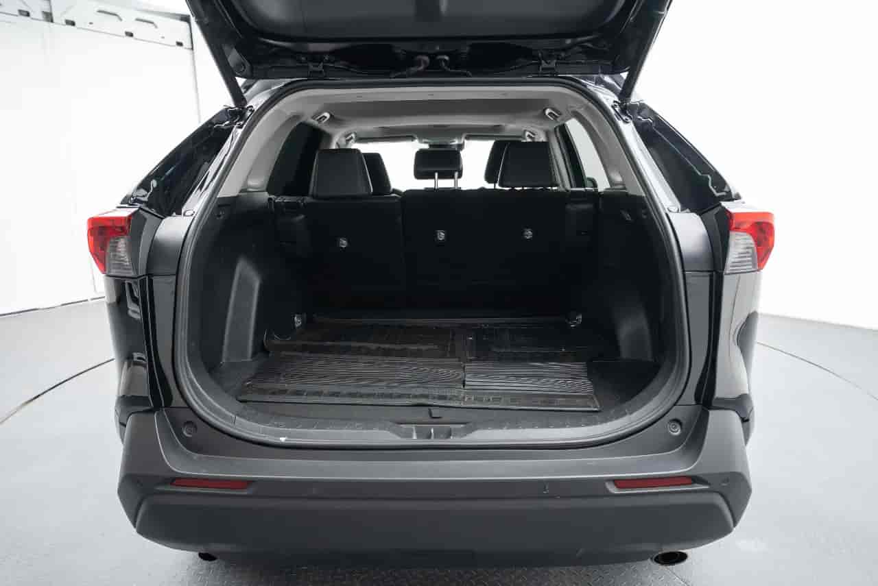 TOYOTA RAV4 - 7