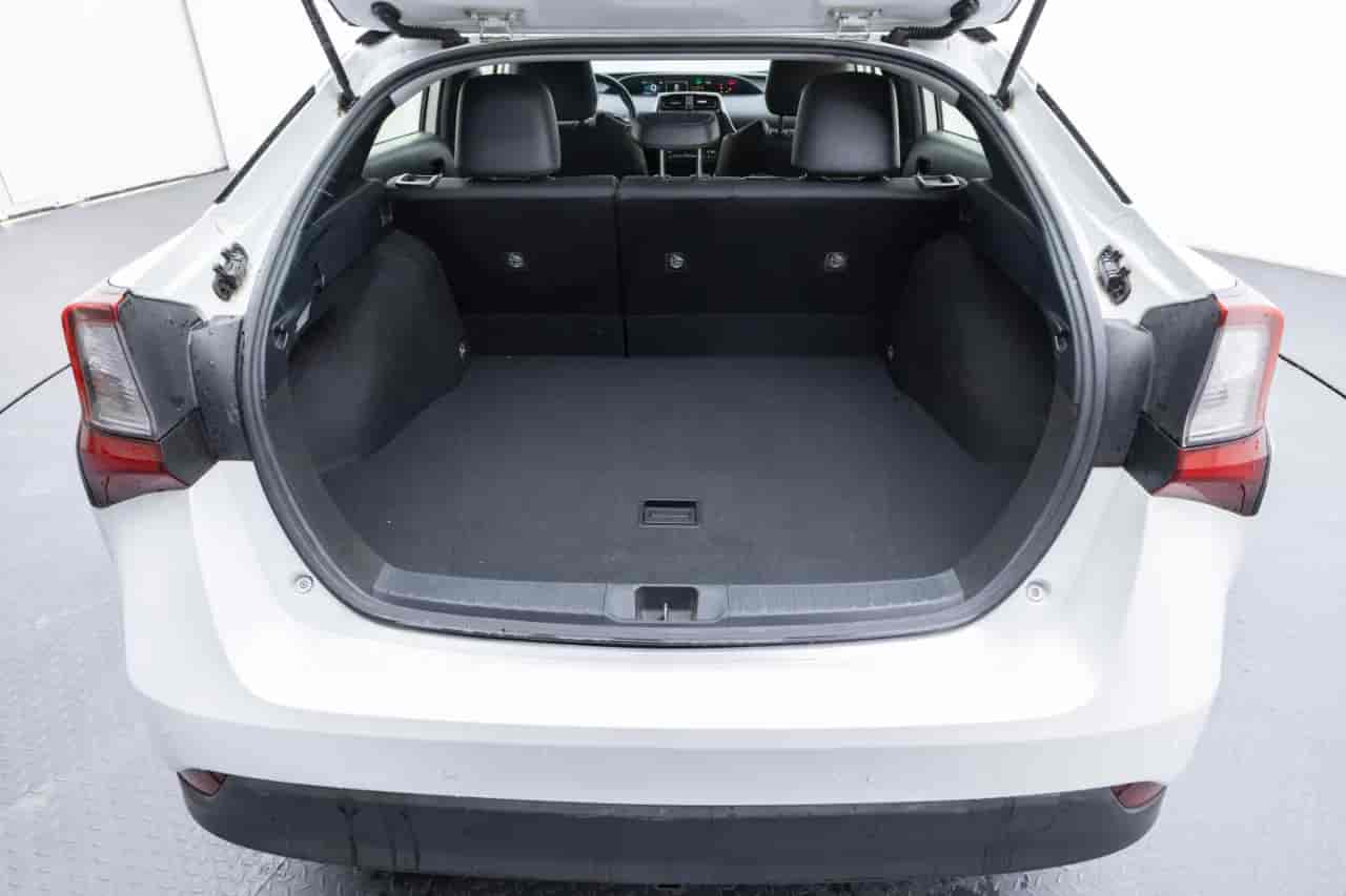 TOYOTA Prius - 7