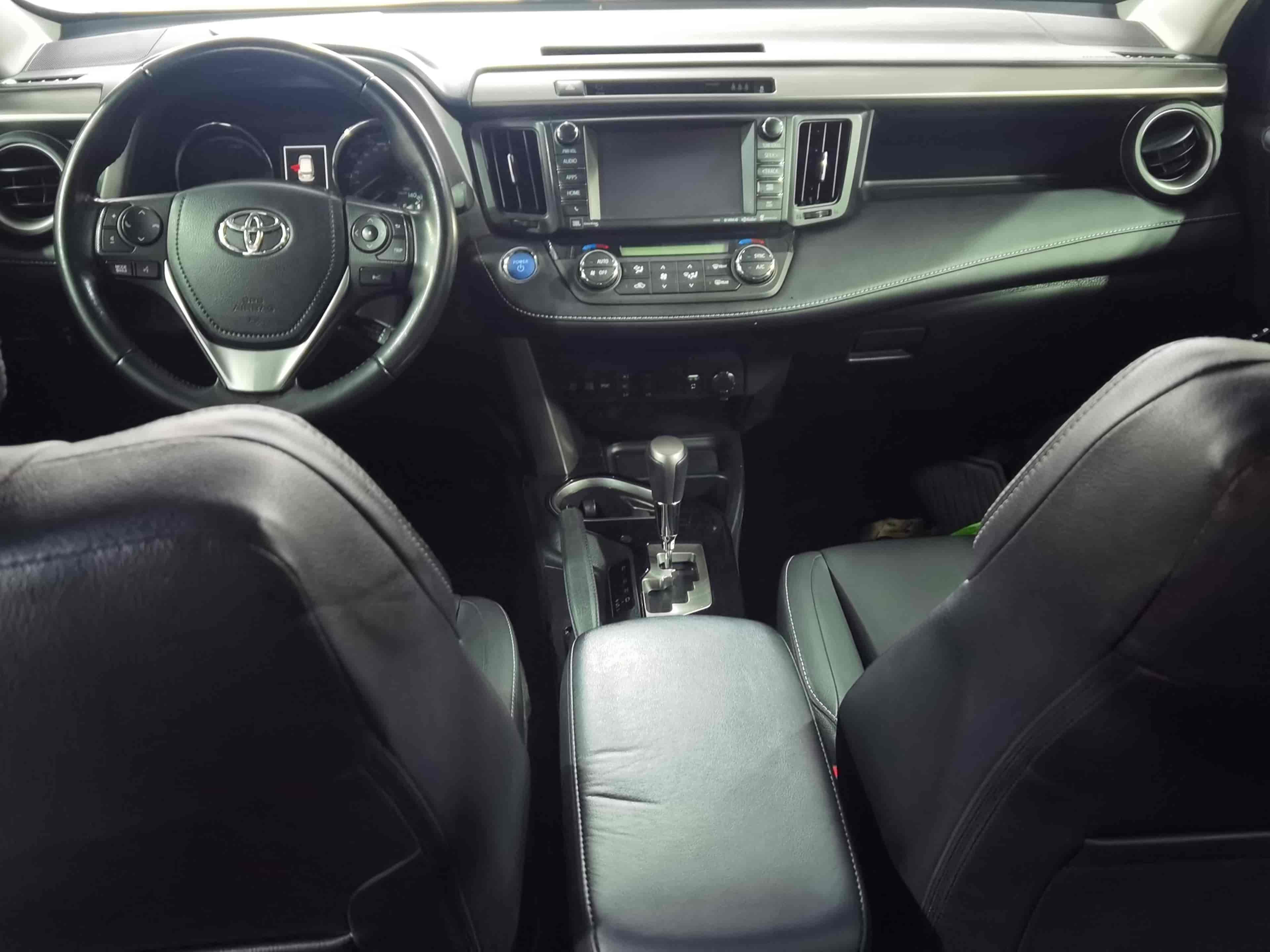 TOYOTA RAV4 - 8