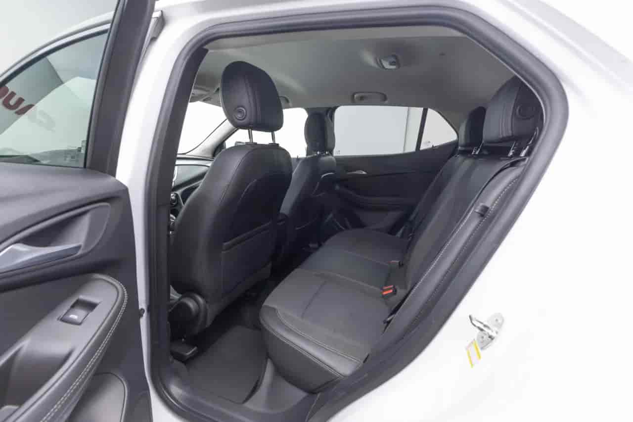 BUICK Encore GX - 8