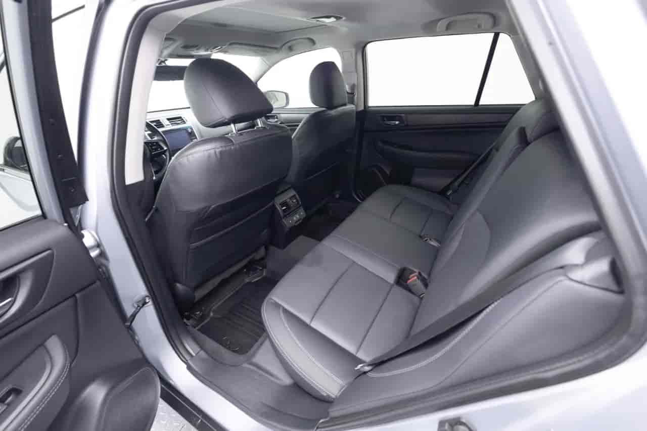 SUBARU Outback - 8