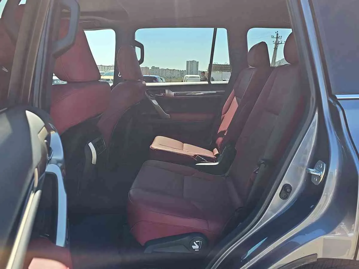 LEXUS GX - 7