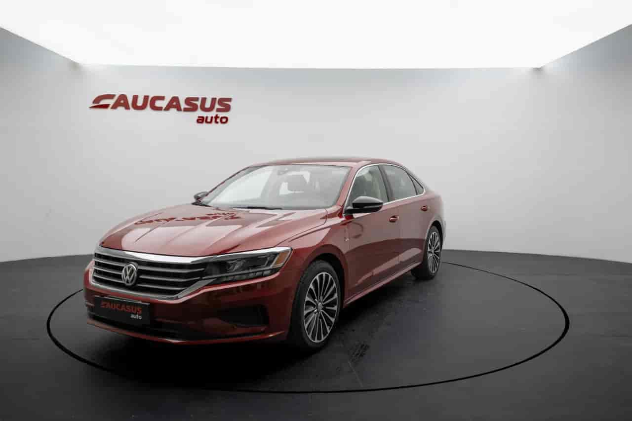 VOLKSWAGEN Passat - 1