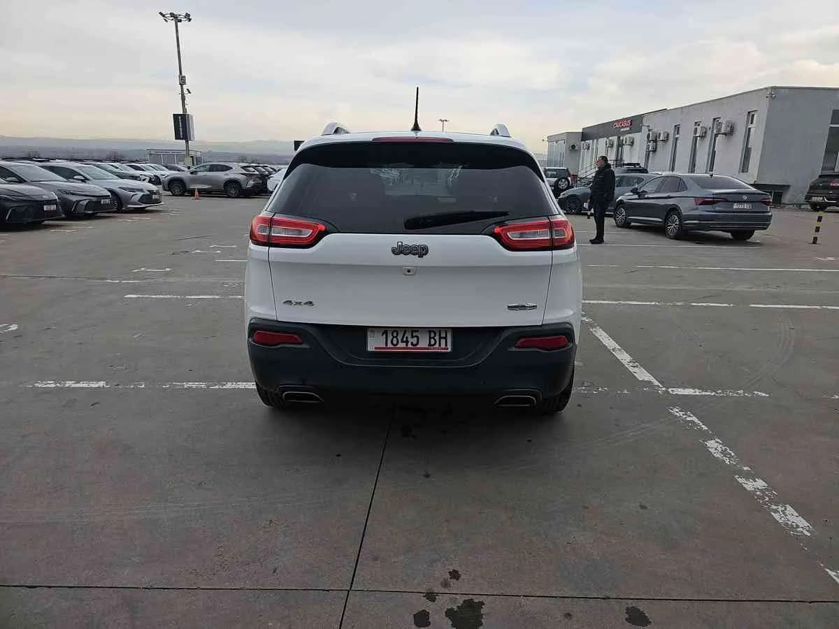 JEEP Cherokee - 5