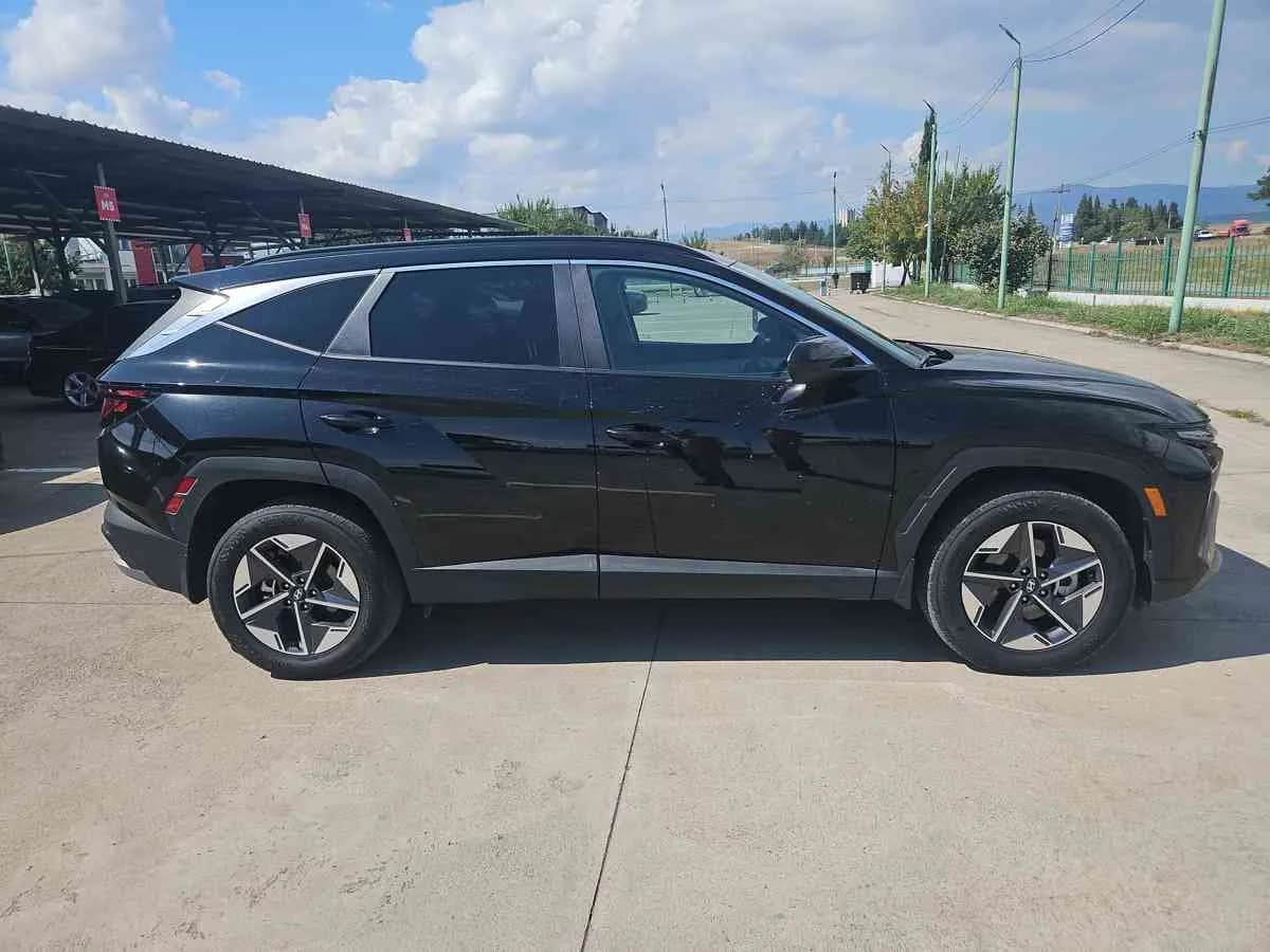 HYUNDAI Tucson - 4