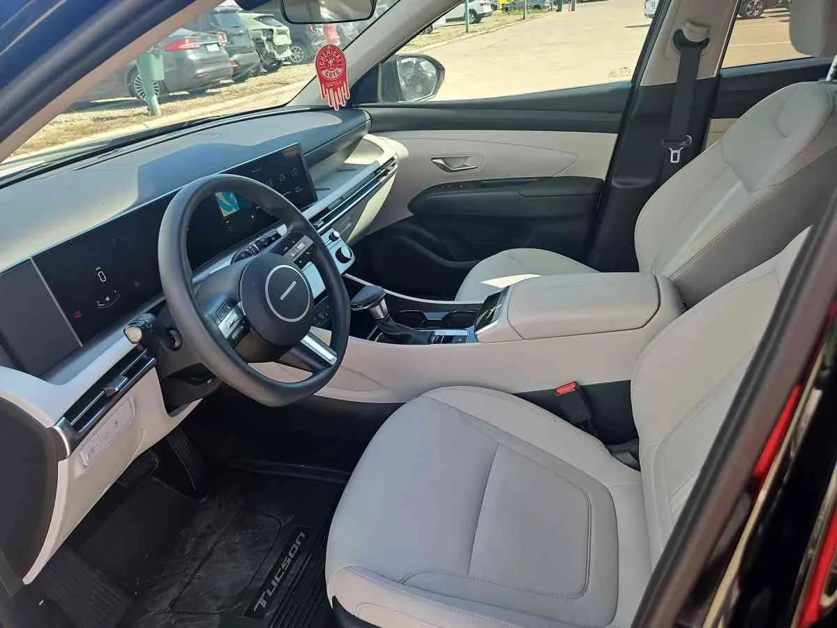 HYUNDAI Tucson - 9