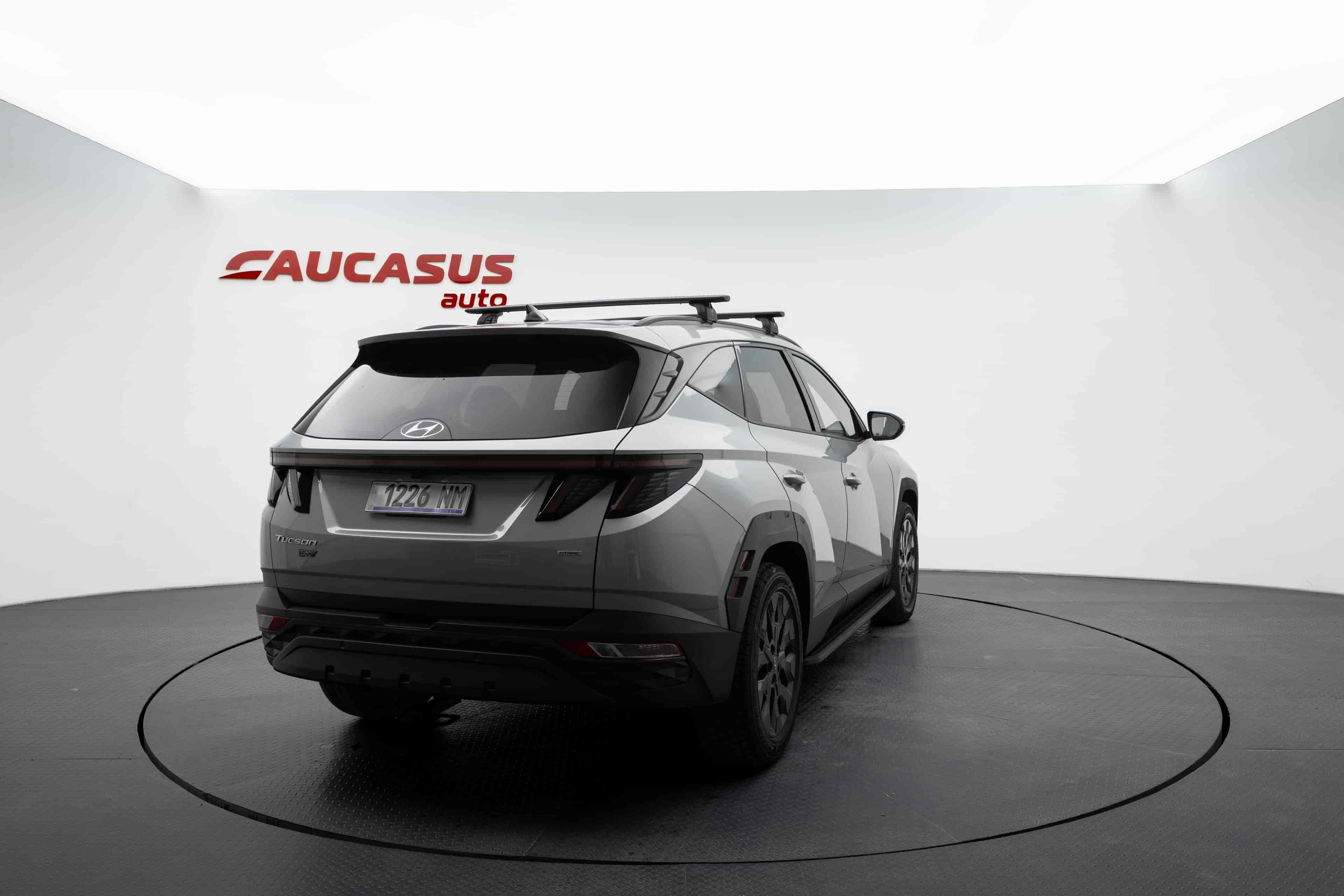 HYUNDAI Tucson - 4