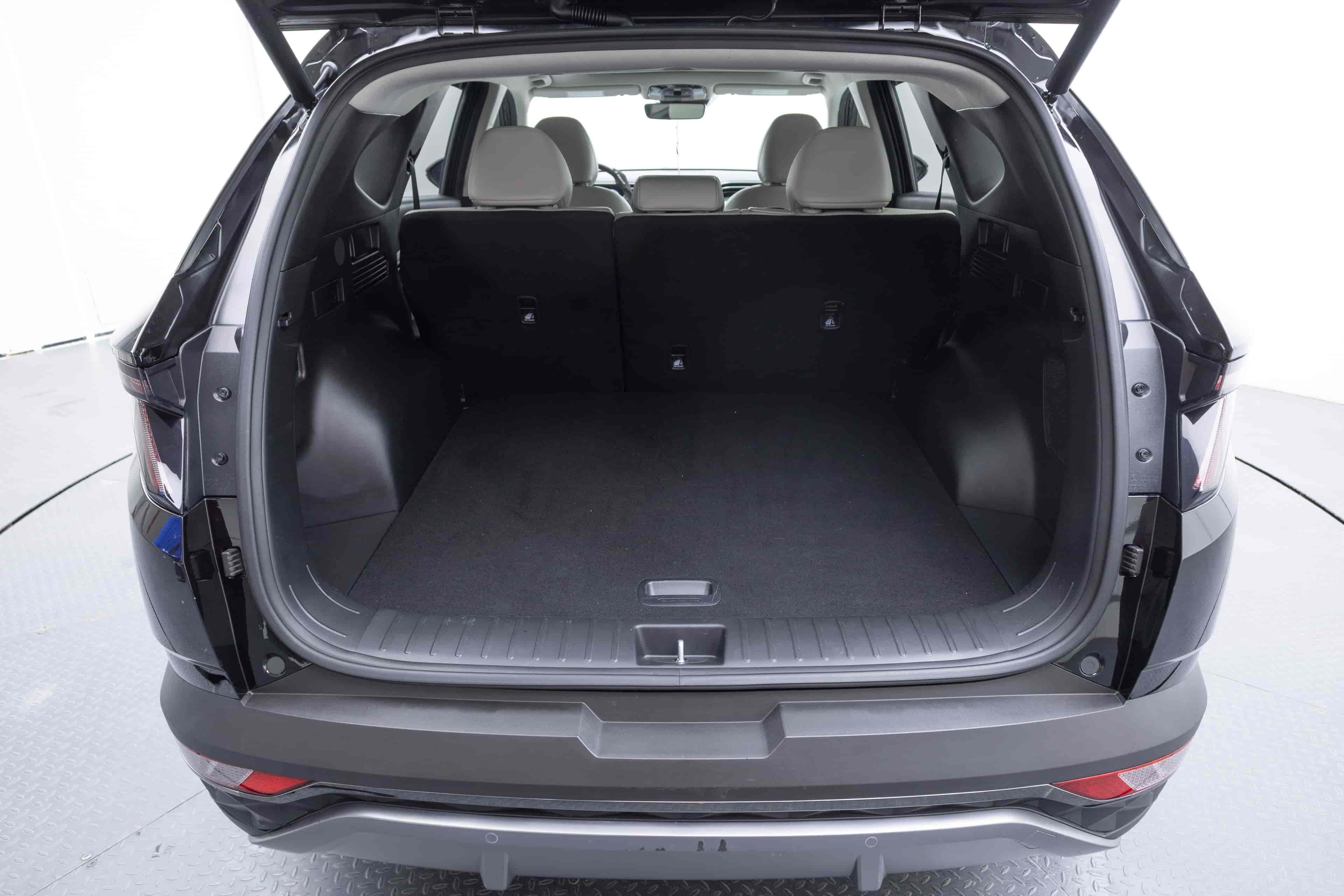 HYUNDAI Tucson - 7