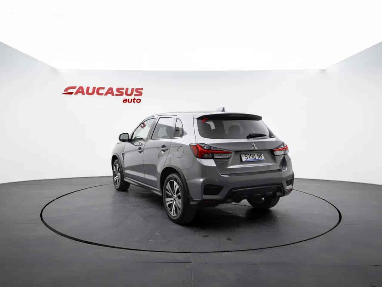 MITSUBISHI Outlander - 6