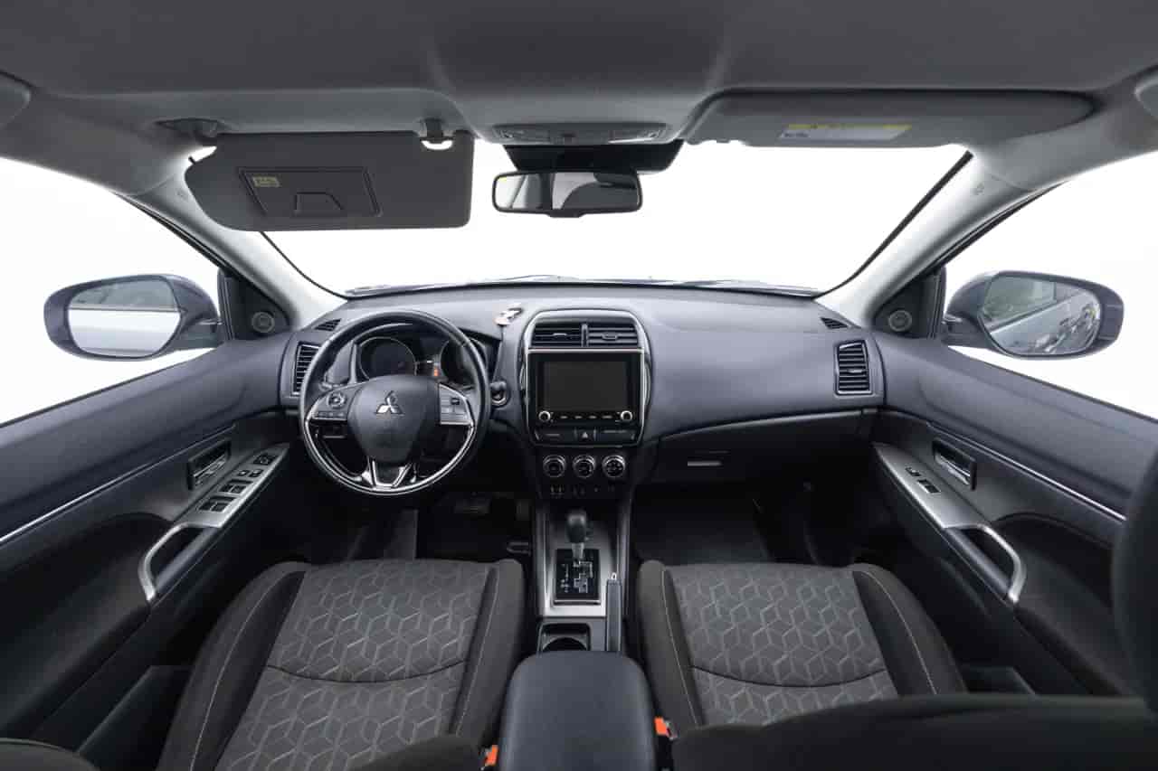 MITSUBISHI Outlander - 9
