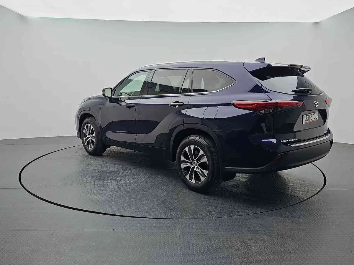 TOYOTA Highlander - 4