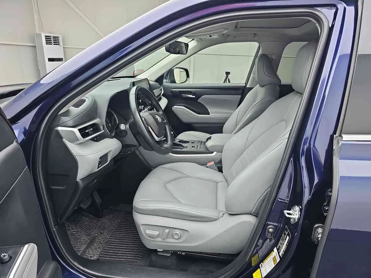 TOYOTA Highlander - 9