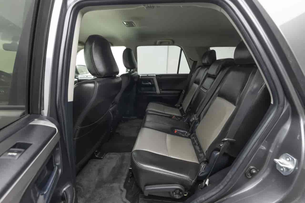 TOYOTA 4-Runner - 8