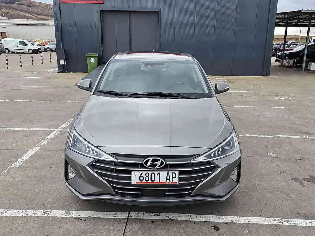 HYUNDAI Elantra - 2