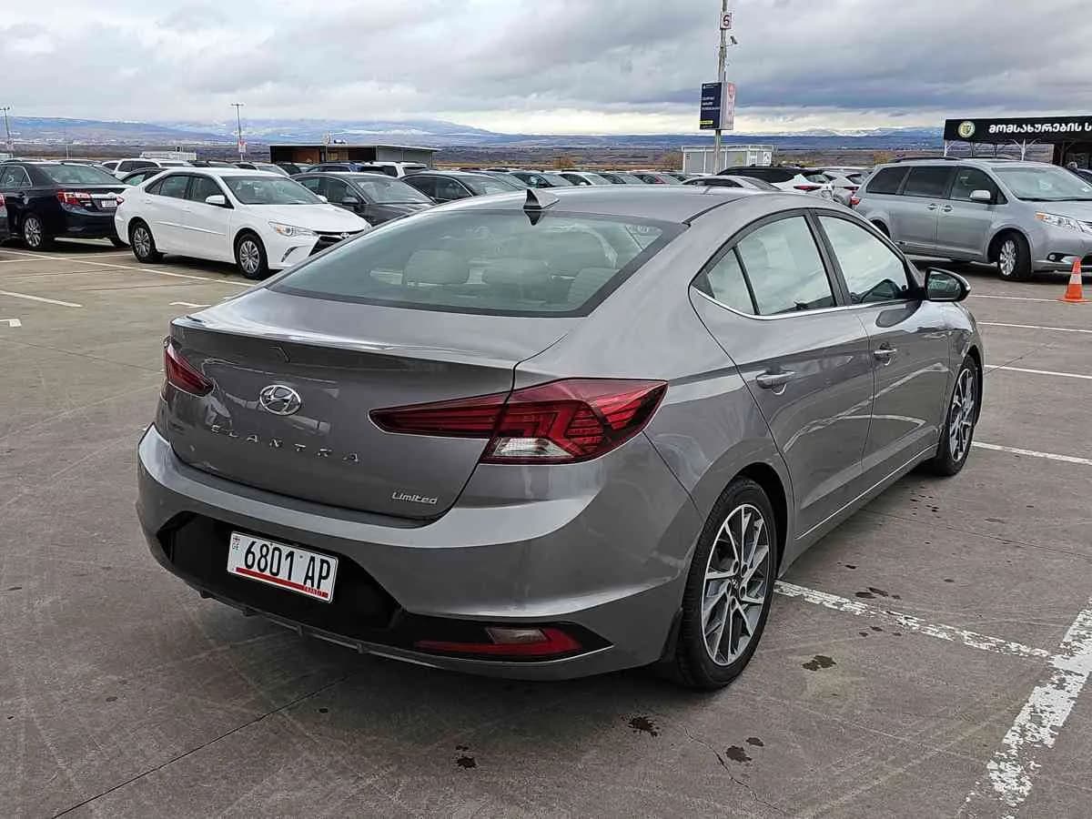 HYUNDAI Elantra - 4